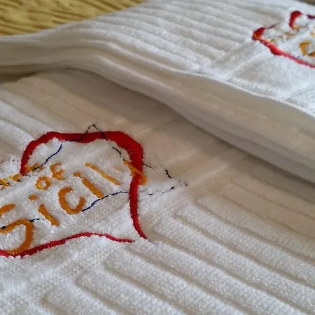 Heart Of Sicily Hotel Mistretta Room photo